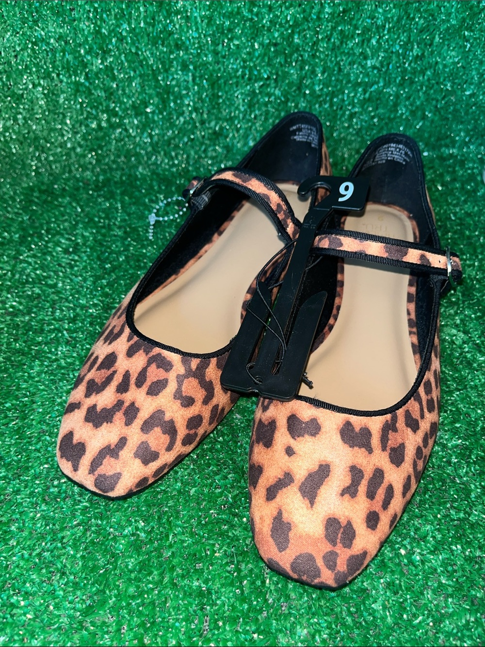 Time And Tru Leopard Print Mary Jane Flats Size 9 NEW WITHOUT TAGS